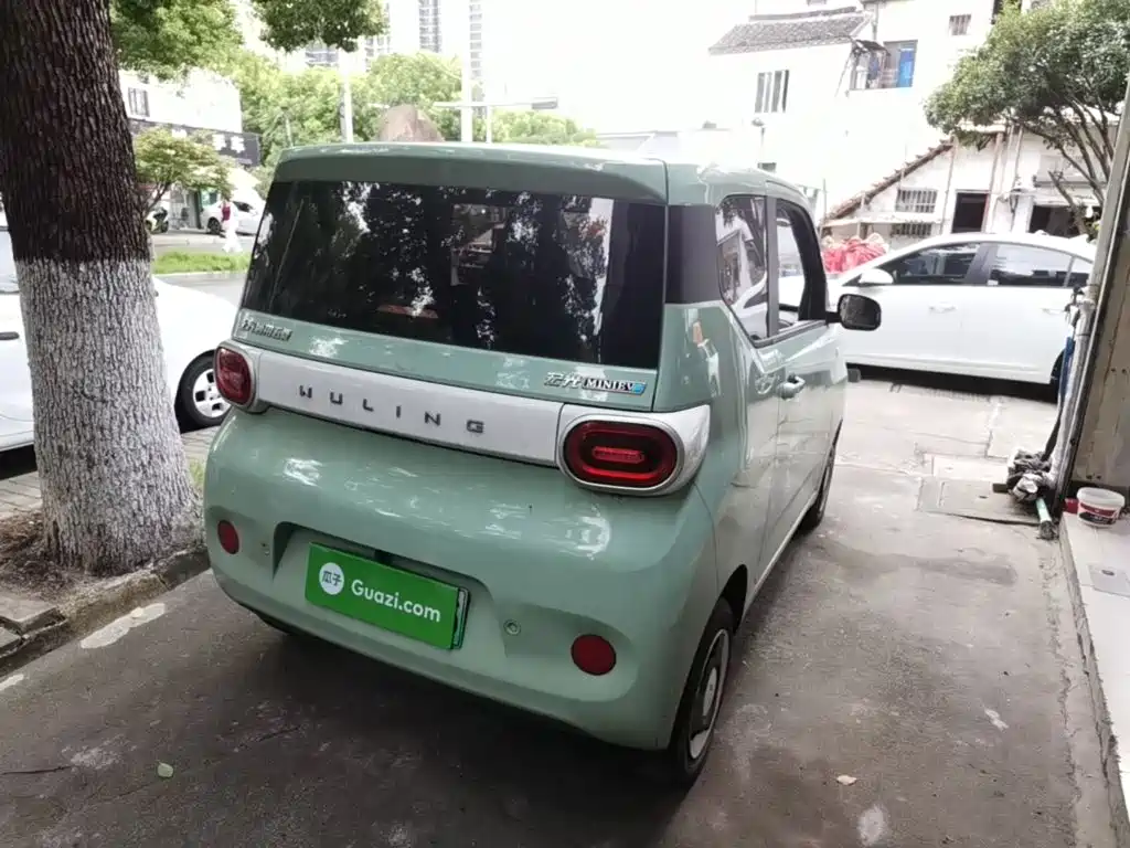 Wuling MINIEV — миниатюра 7