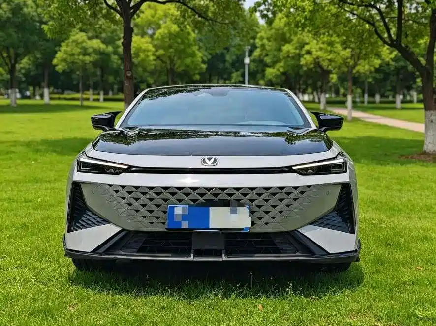 Changan UNI-V — миниатюра 4