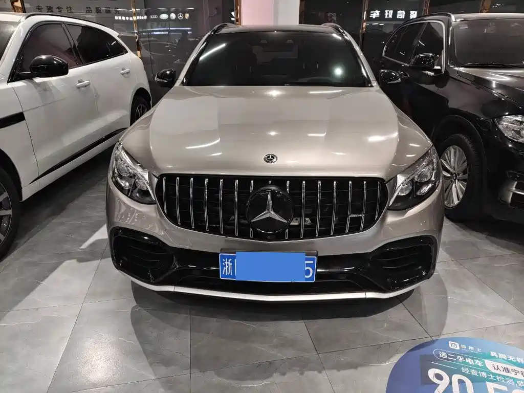 MERCEDES-BENZ GLC AMG