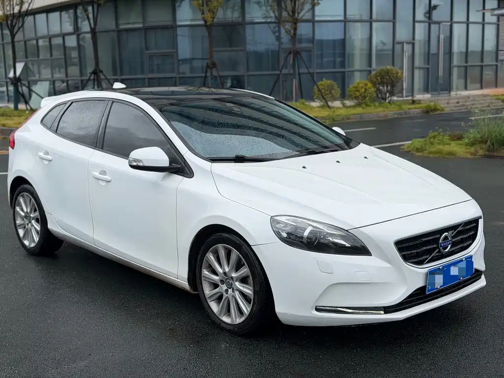 Volvo V40 — миниатюра 3