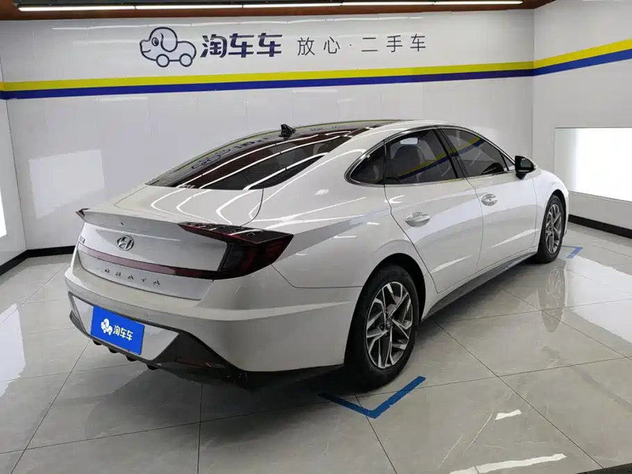 Hyundai Sonata — миниатюра 3