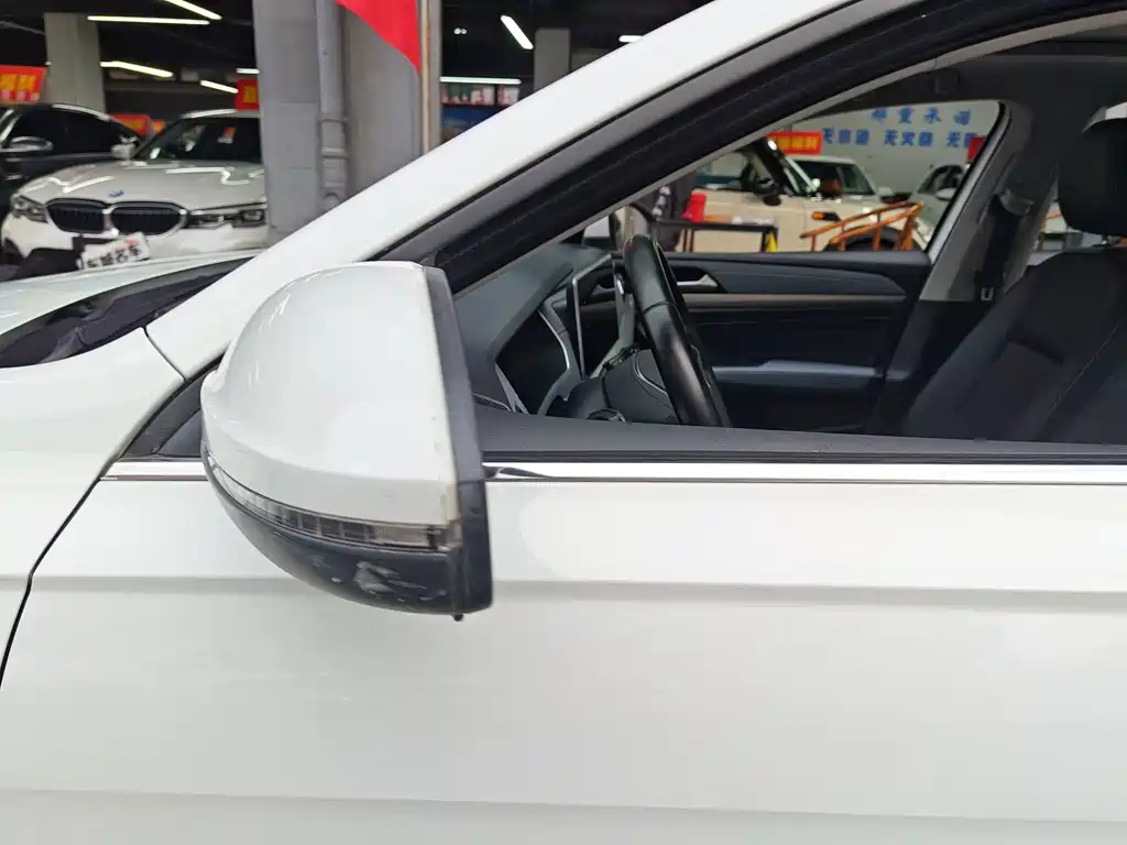 Volkswagen Lavida — миниатюра 17