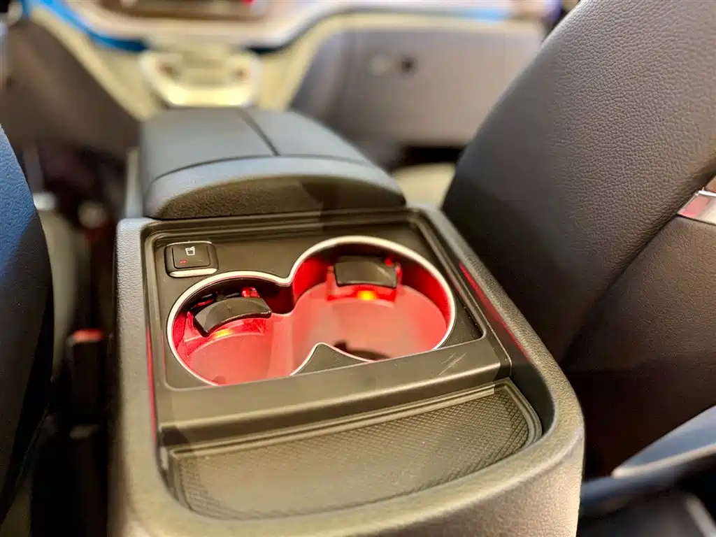 MERCEDES-BENZ V CLASS