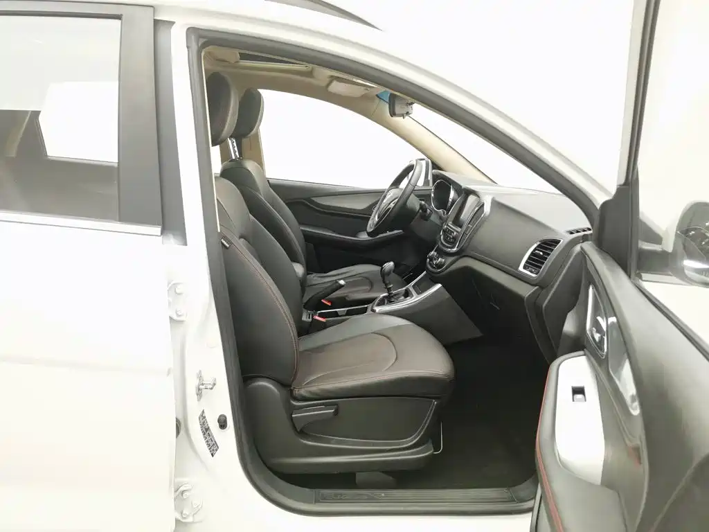 Baojun 560 — миниатюра 23