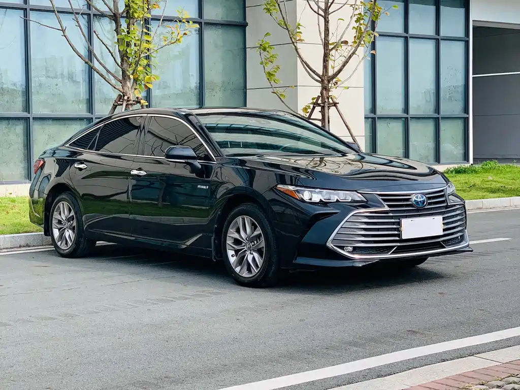 Toyota Avalon — миниатюра 3