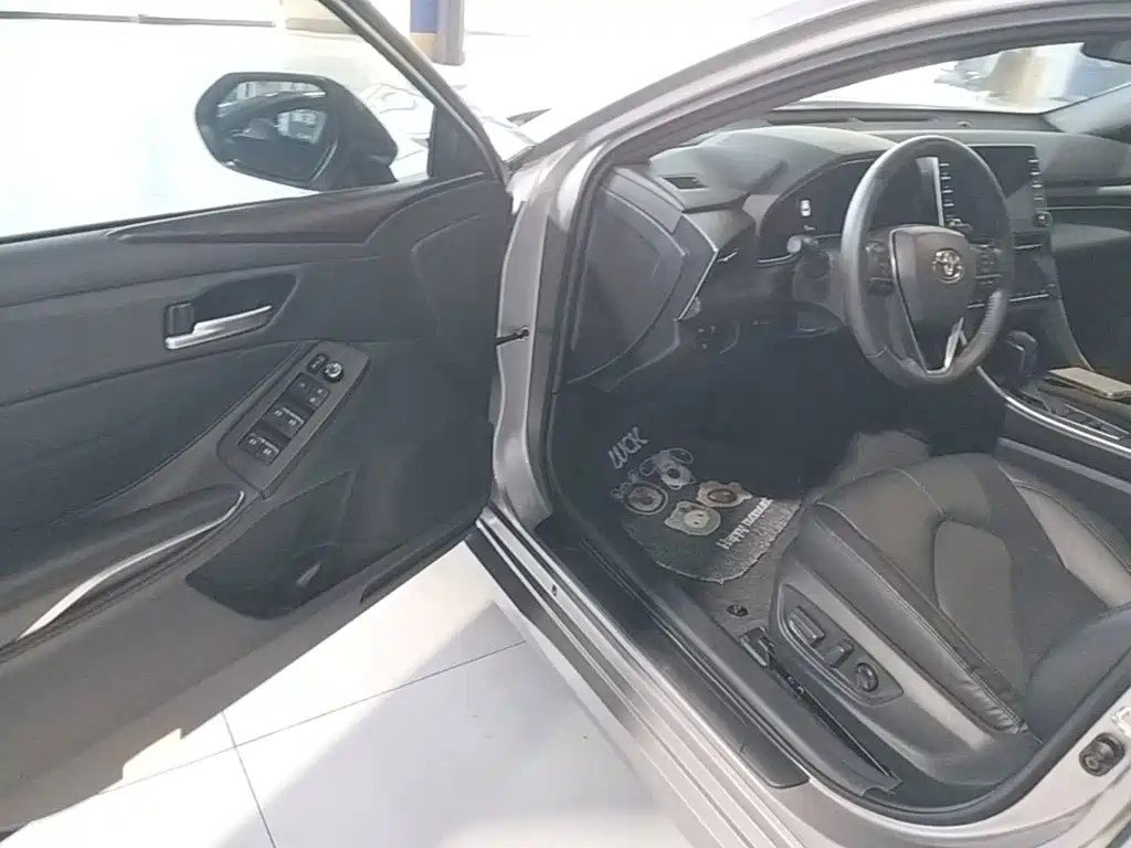 Toyota Avalon — миниатюра 16