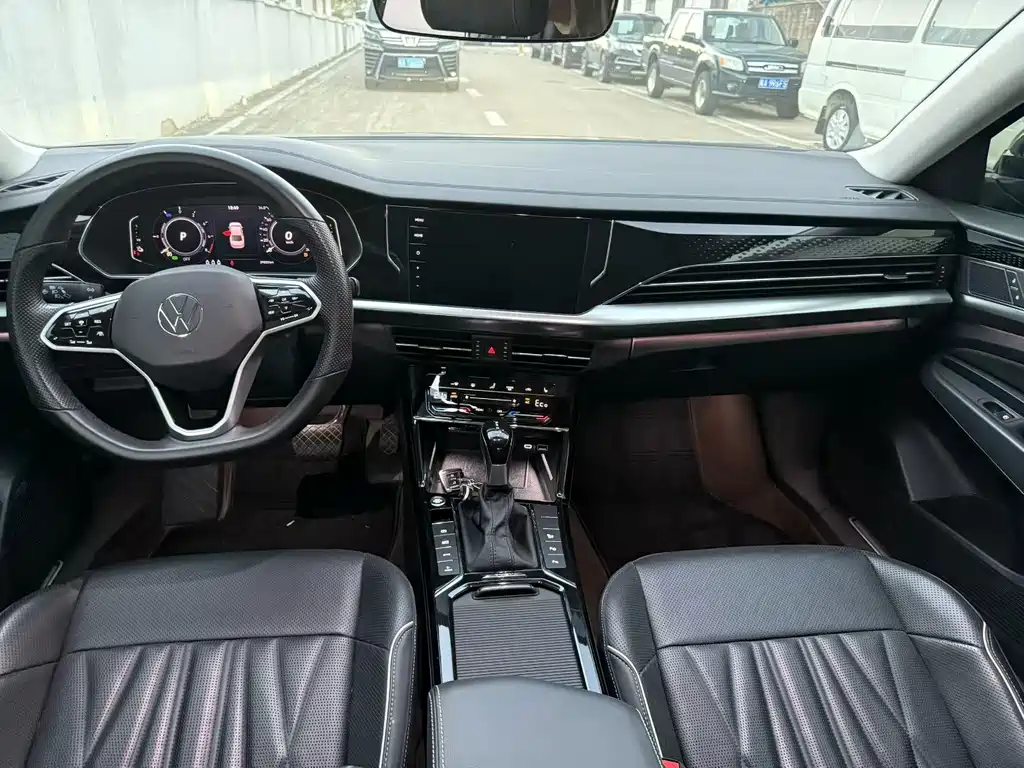 Volkswagen 帕萨特插电混动 — миниатюра 5