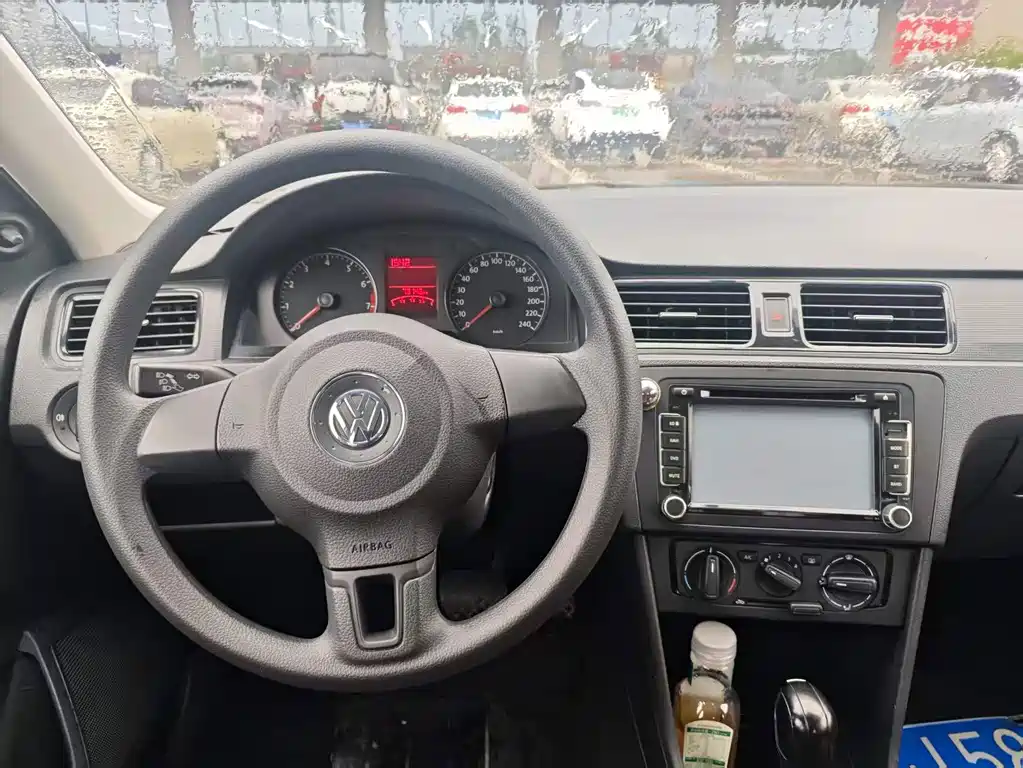 Volkswagen Santana — миниатюра 8