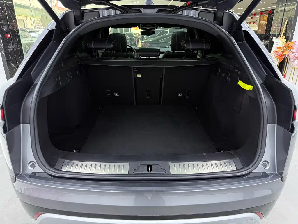 Land Rover Velar — миниатюра 22