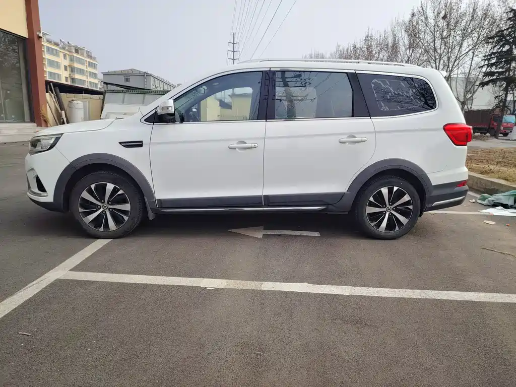 DONGFENG JINGYI X6