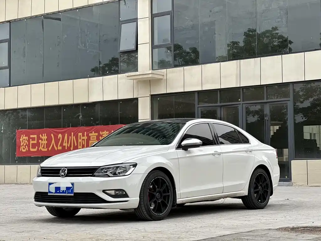 Volkswagen Lamando 2015