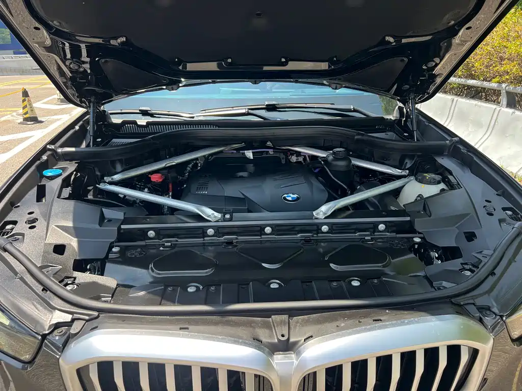 BMW X5 — миниатюра 14
