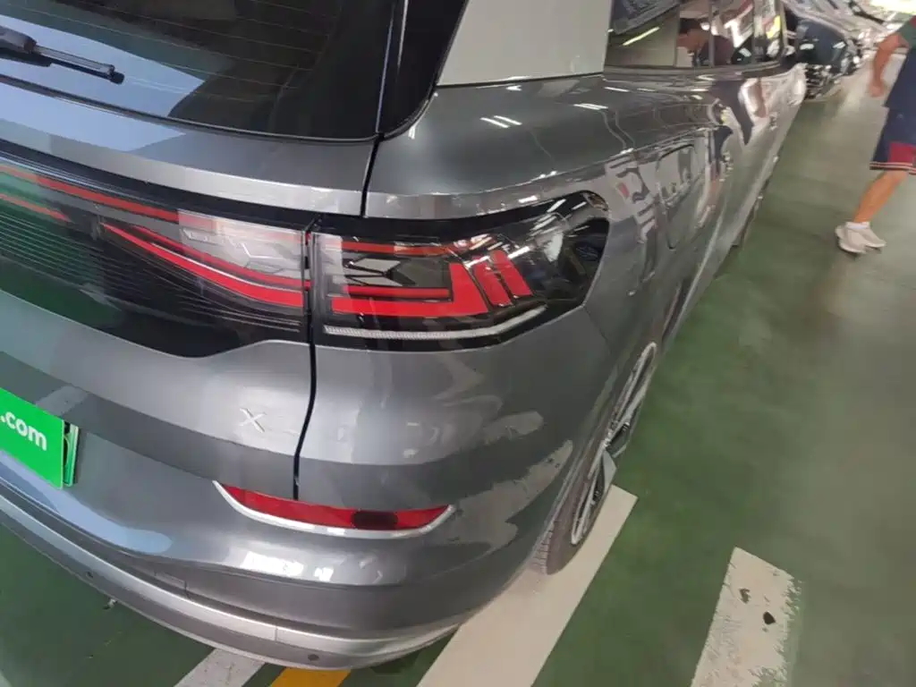 Volkswagen ID.6 X — миниатюра 8