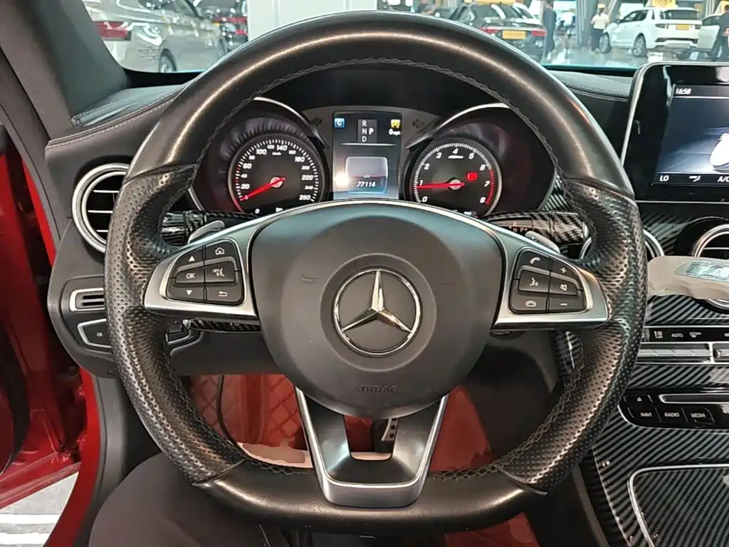 Mercedes-Benz C-Class (Import) — миниатюра 11