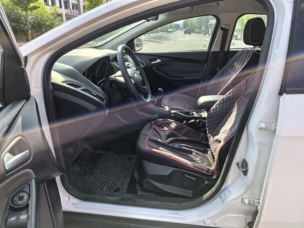 Ford Focus — миниатюра 2