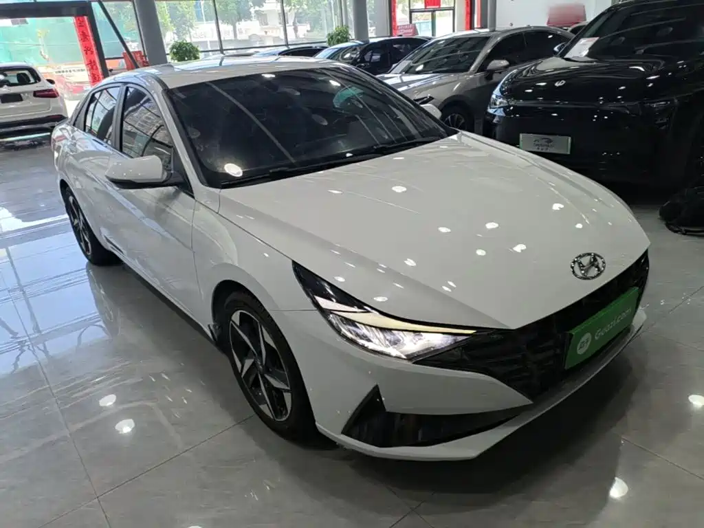 Hyundai Elantra — миниатюра 4