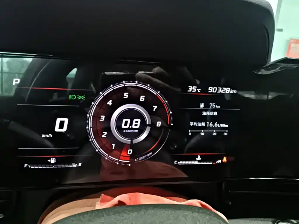 Hyundai Elantra — миниатюра 12