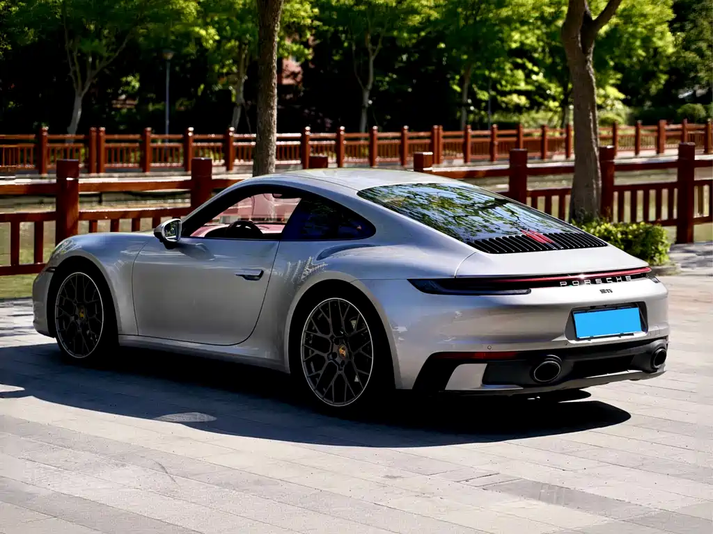 Porsche 911 2022 Carrera 3.0T