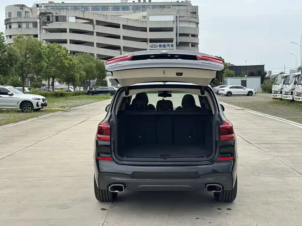 BMW X3 — миниатюра 12