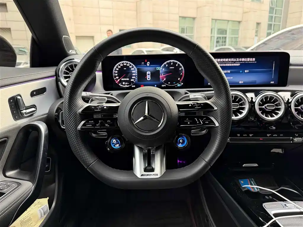MERCEDES-BENZ CLA AMG