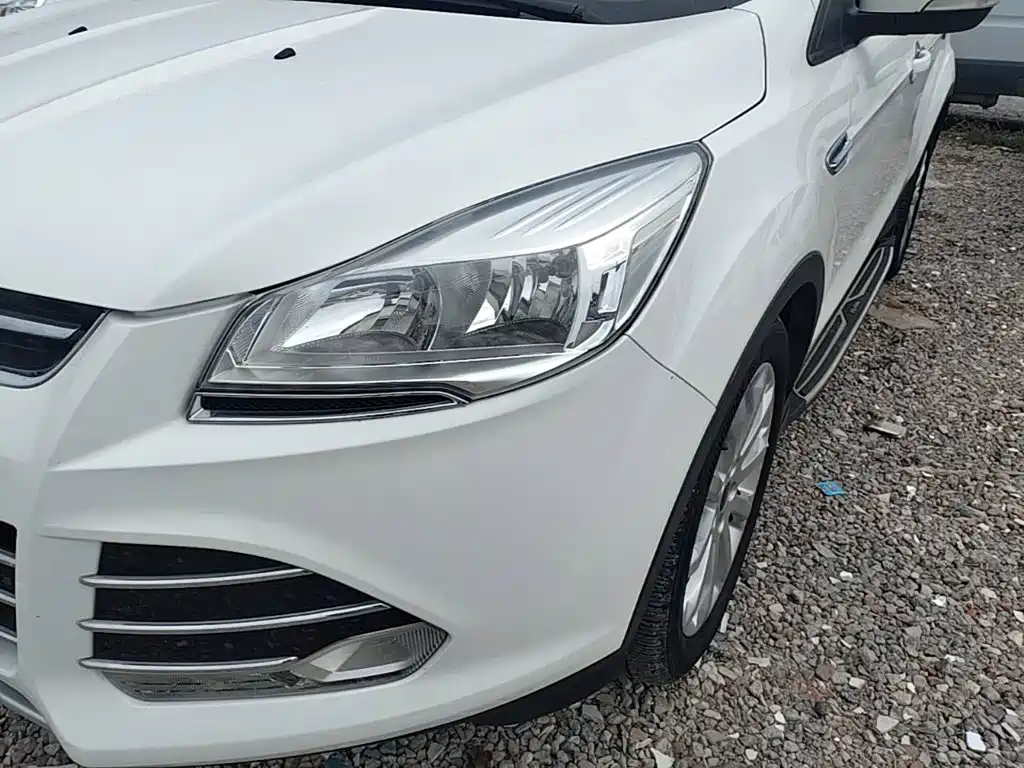 Ford Kuga — миниатюра 24