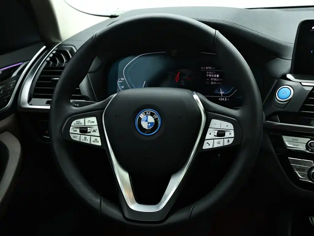 BMW iX3 — миниатюра 16