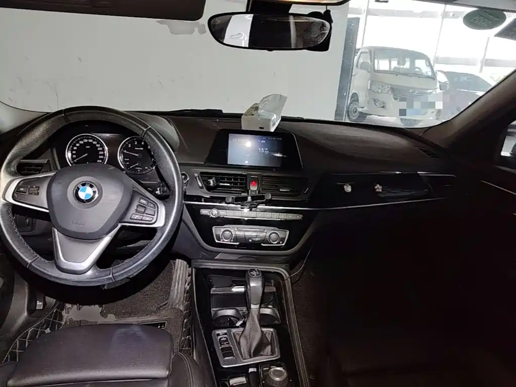 BMW 1 Series — миниатюра 10