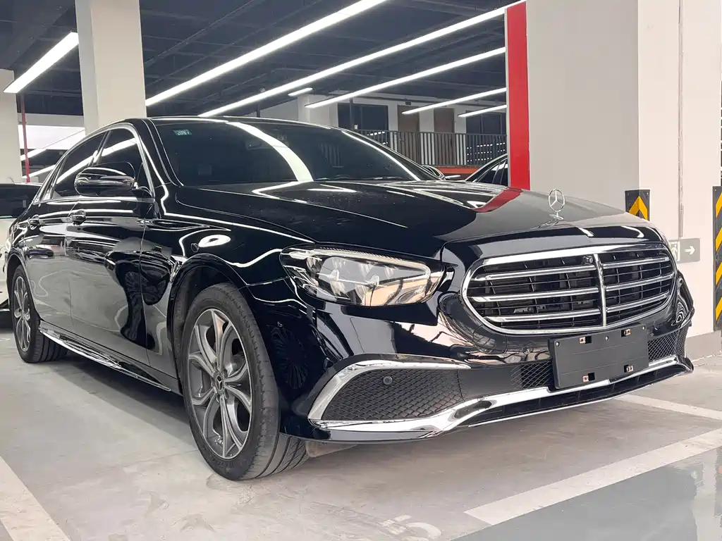 Mercedes-Benz E-Class — миниатюра 3