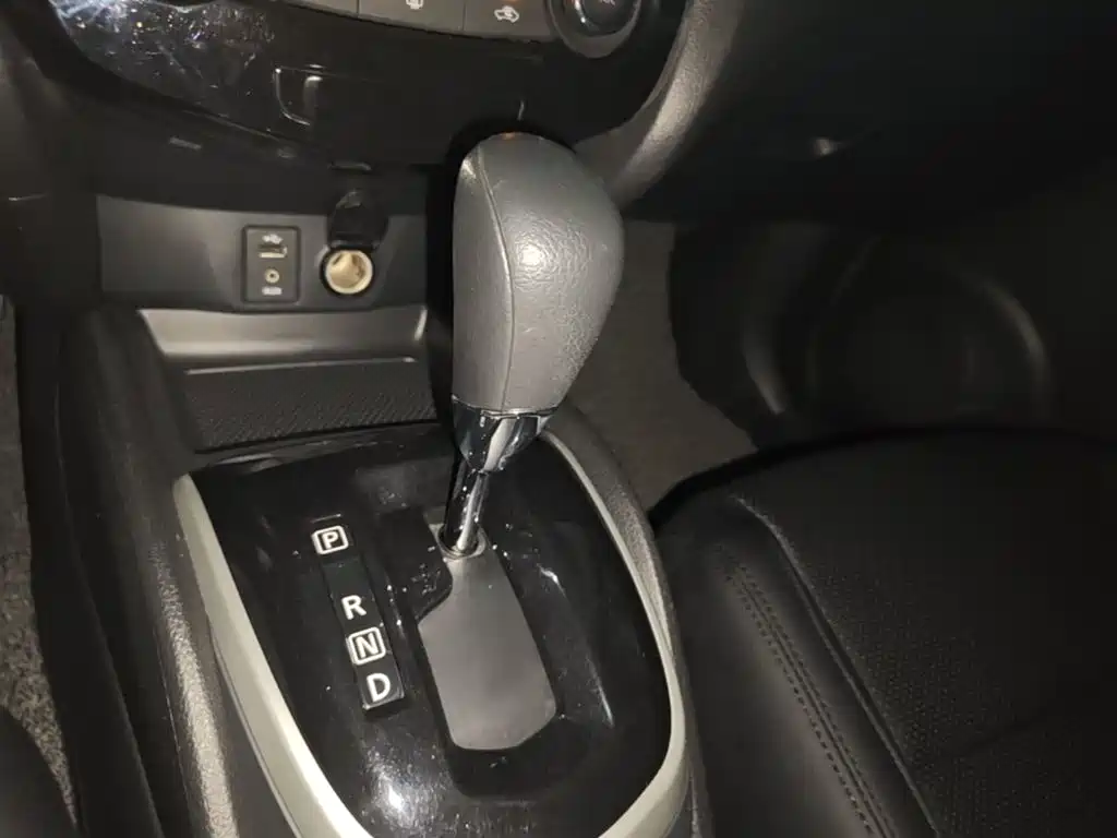 Nissan Qashqai — миниатюра 14