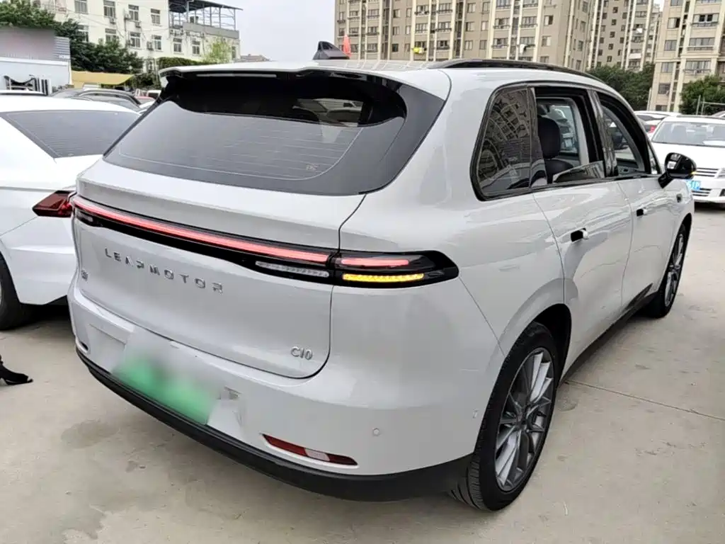 Leapmotor Leapmotor C10 — миниатюра 7
