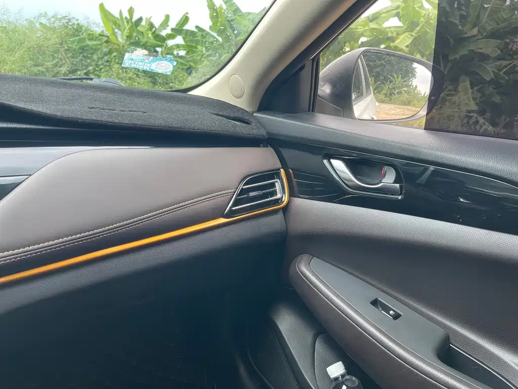 Changan Eado DT — миниатюра 18
