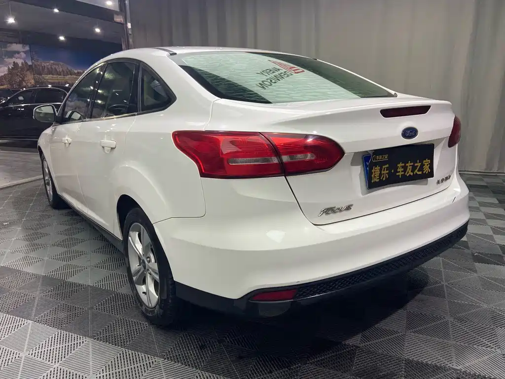 Ford Focus — миниатюра 5