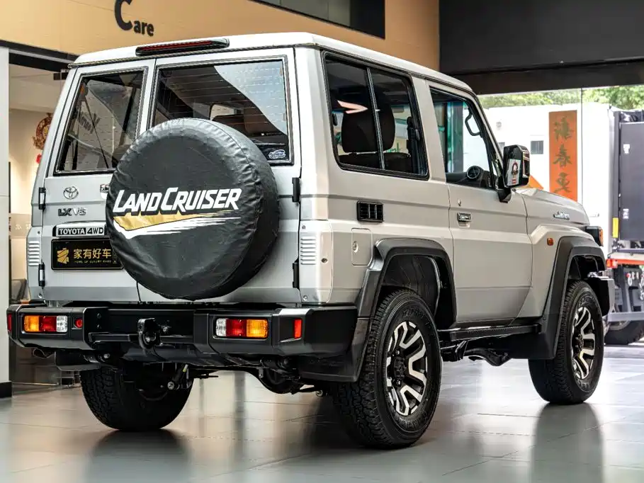 Toyota Land Cruiser — миниатюра 4