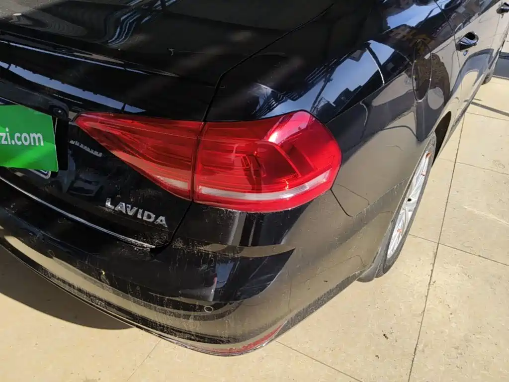 Volkswagen Lavida — миниатюра 8