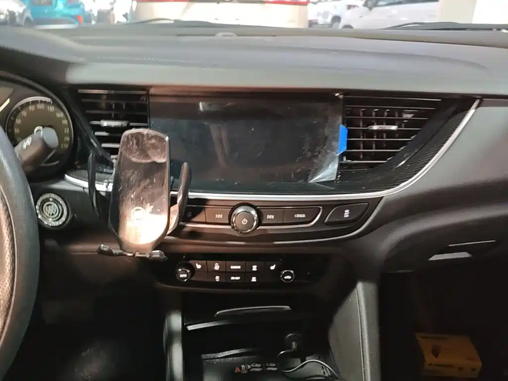 Buick Regal — миниатюра 13