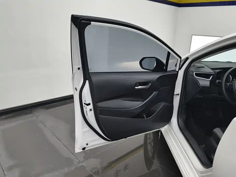 Toyota Corolla — миниатюра 7