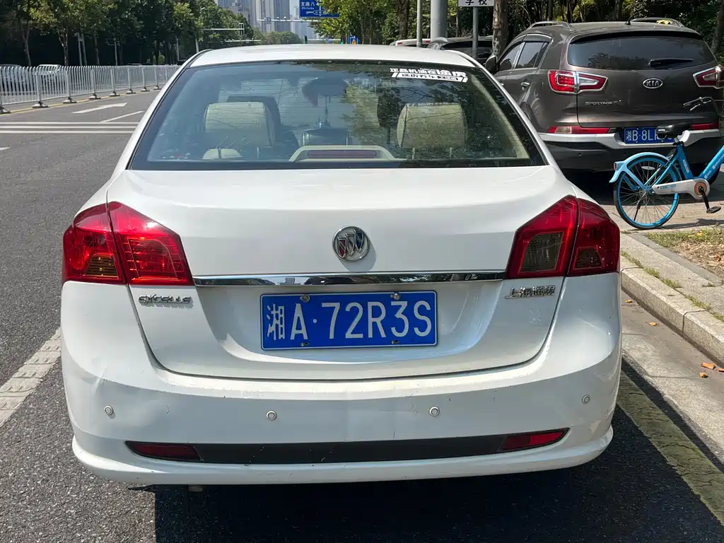 Buick Excelle — миниатюра 5