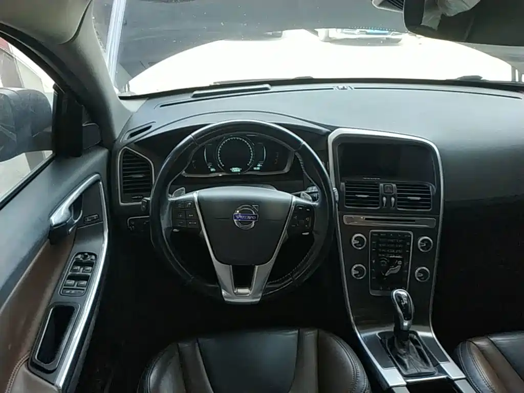 Volvo XC60 (Import) — миниатюра 11