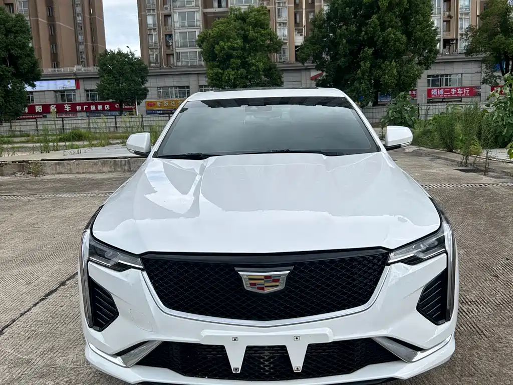 Cadillac CT4 — миниатюра 2