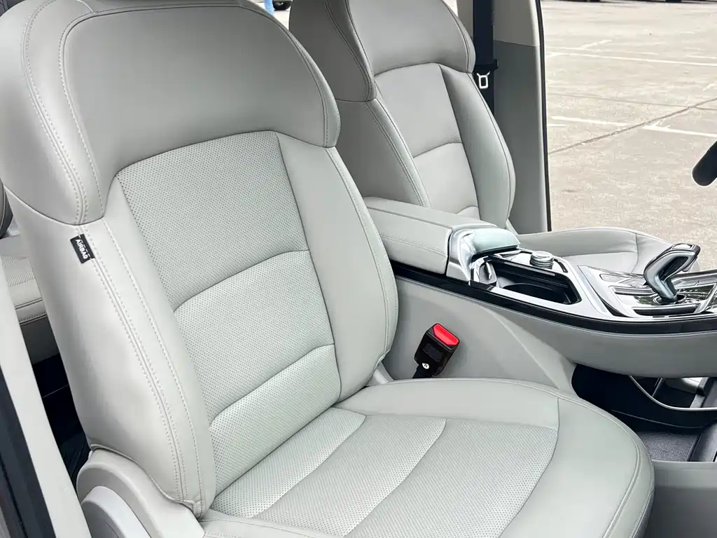 GEELY AUTOMOBILE JIAJIE