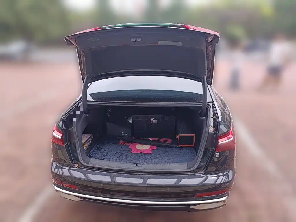 Audi A6L — миниатюра 10