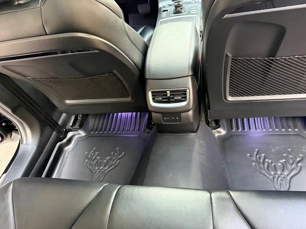 Hongqi Hongqi H5 — миниатюра 12
