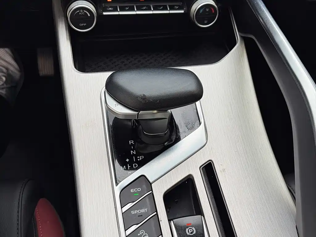 Geely Binyue 1.4T DCT Diamond Edition, фото 13