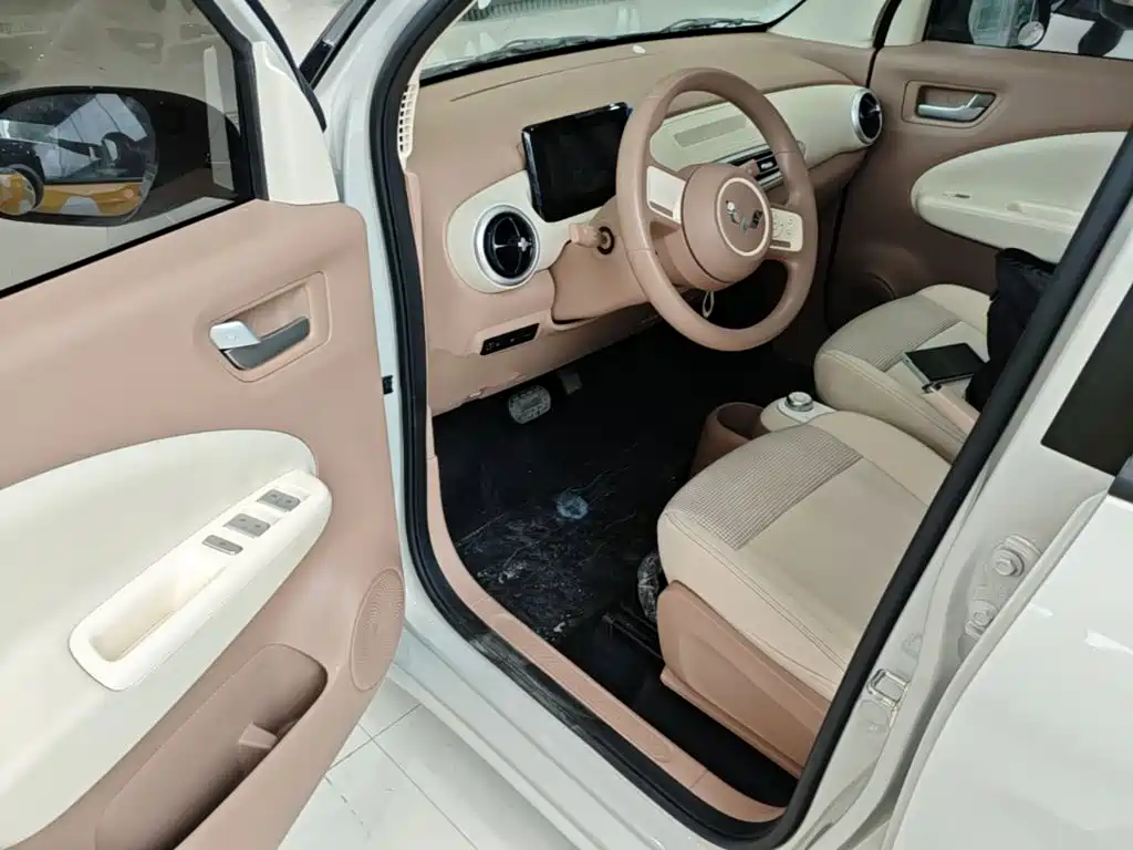Wuling MINIEV — миниатюра 16
