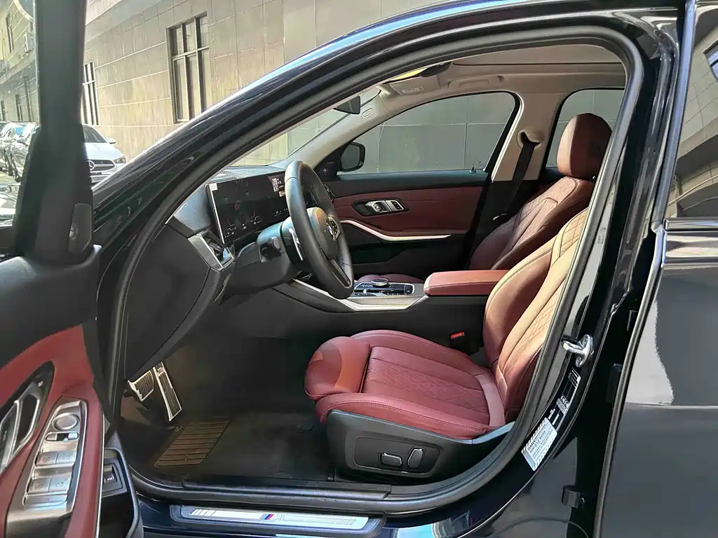 BMW 3 Series — миниатюра 11