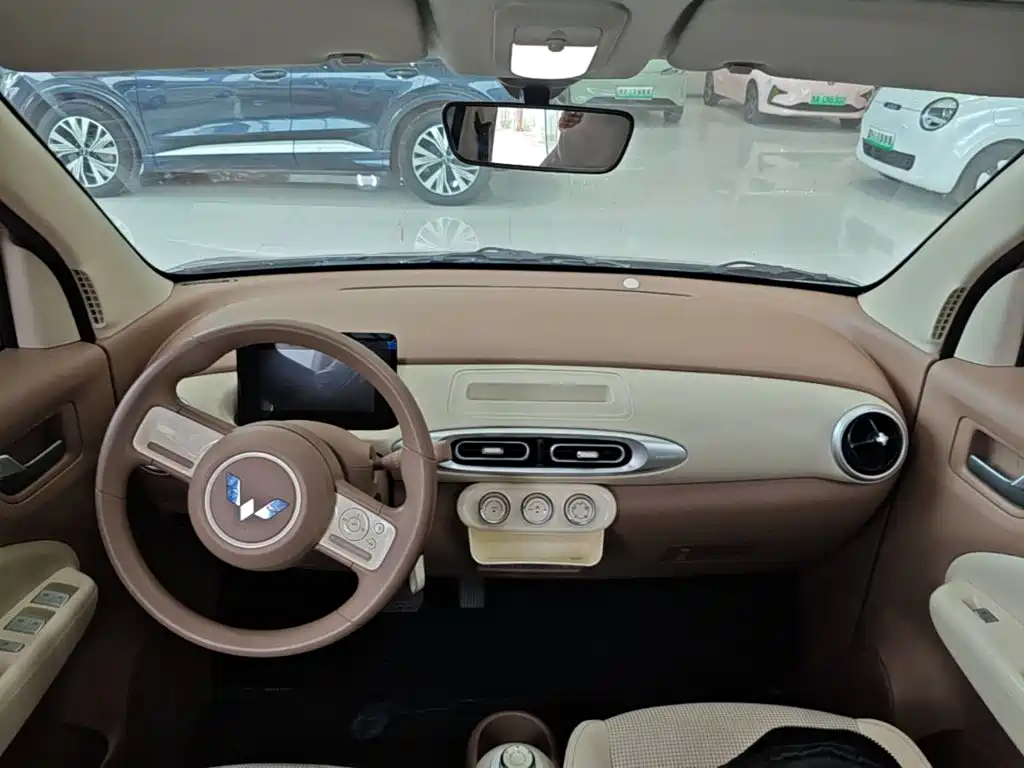 Wuling MINIEV — миниатюра 10