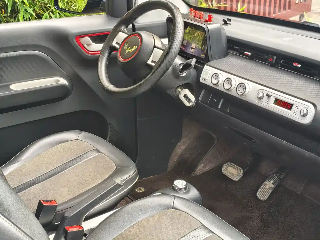 Wuling MINIEV — миниатюра 9