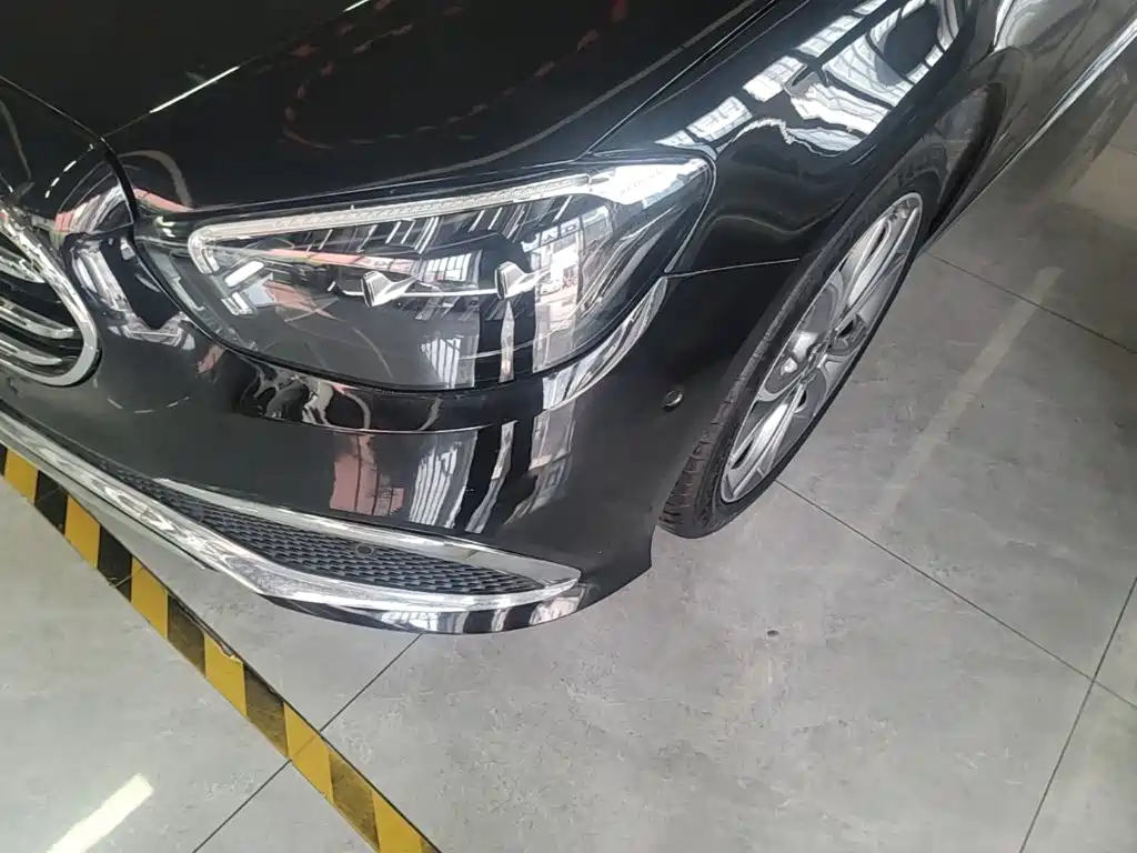 Mercedes-Benz E-Class — миниатюра 24