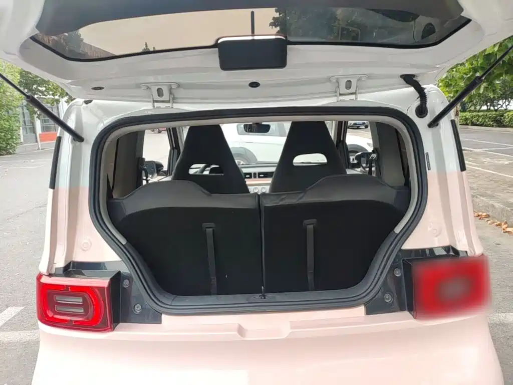 Wuling MINIEV — миниатюра 19