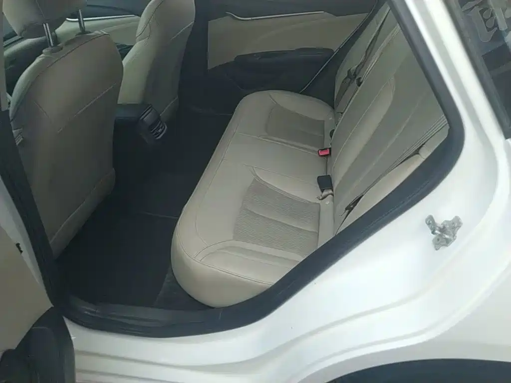 Buick Excelle — миниатюра 17